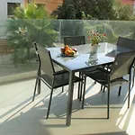 Apartamento Moderno Con Piscina Y Parking Cerca De La Playa