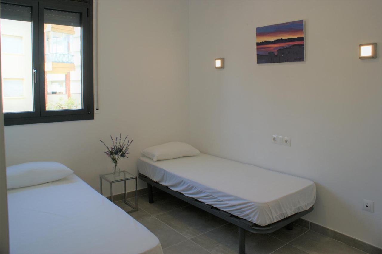 Apartamento Moderno Con Piscina Y Parking Cerca De La Playa Roses