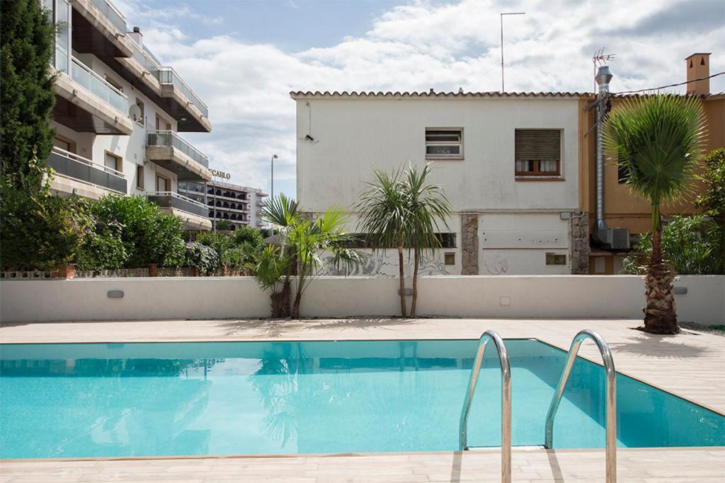 Apartment Apartamento Moderno Con Piscina Y Parking Cerca De La Playa Roses