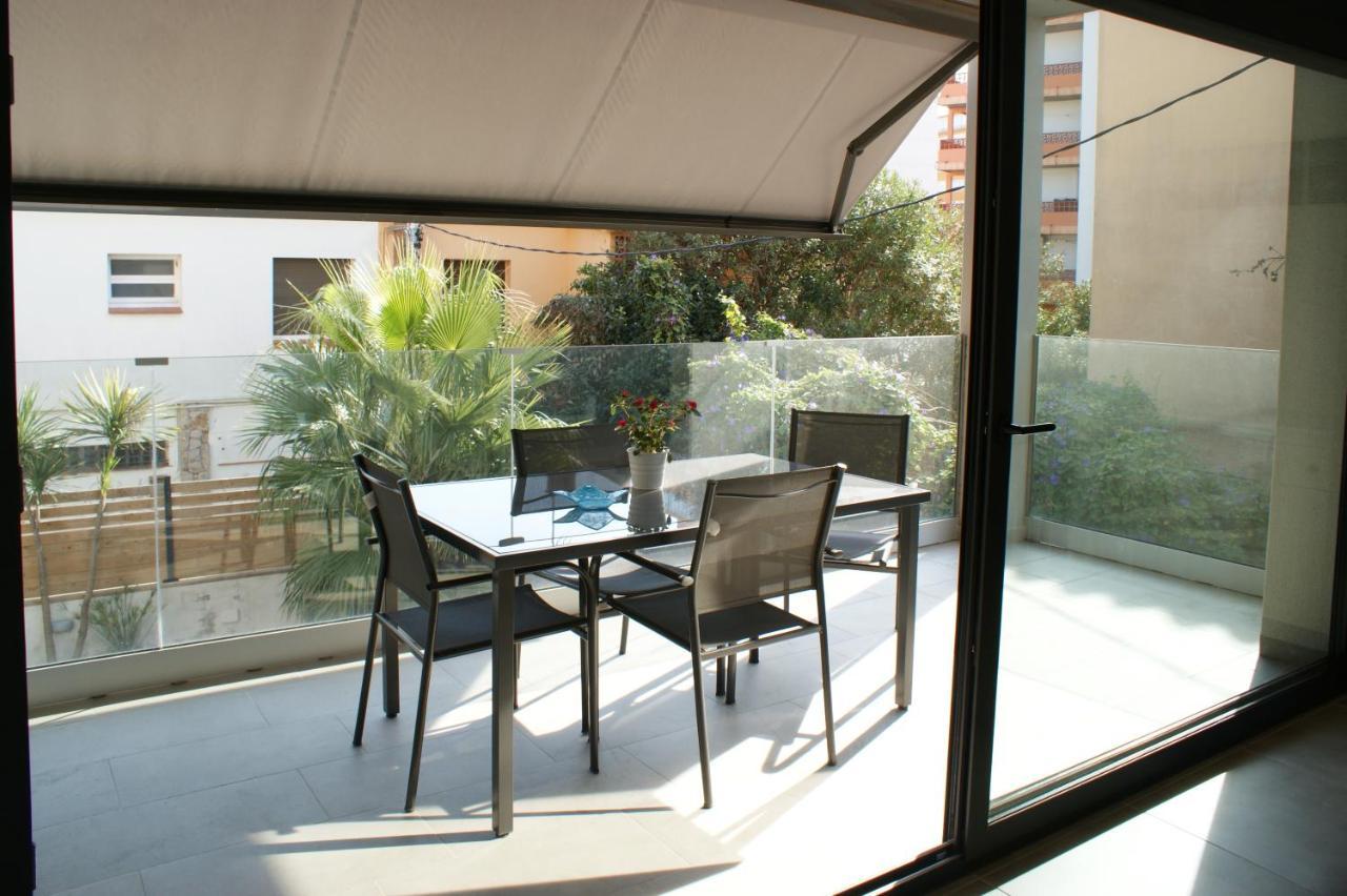 Apartamento Moderno Con Piscina Y Parking Cerca De La Playa Apartment *